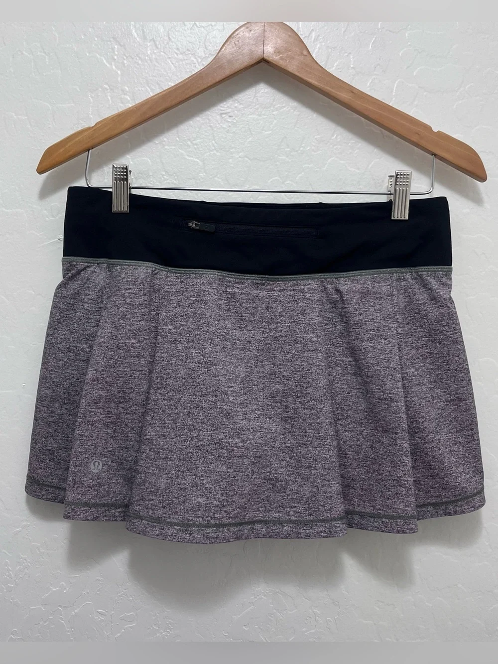 Lululemon Pace Rival Skirt Size 6 in Heather Lux Multi Black